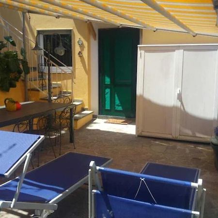 ヴェルナッツァCasa Carlaアパートメント エクステリア 写真