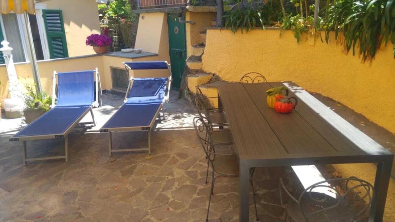 ヴェルナッツァCasa Carlaアパートメント エクステリア 写真